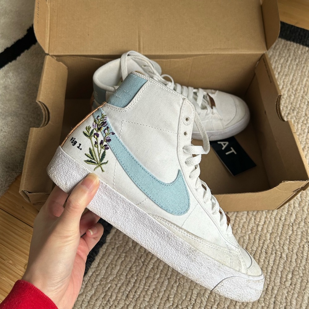 Nike Blazers Mid '77 SE Indigo women's 7